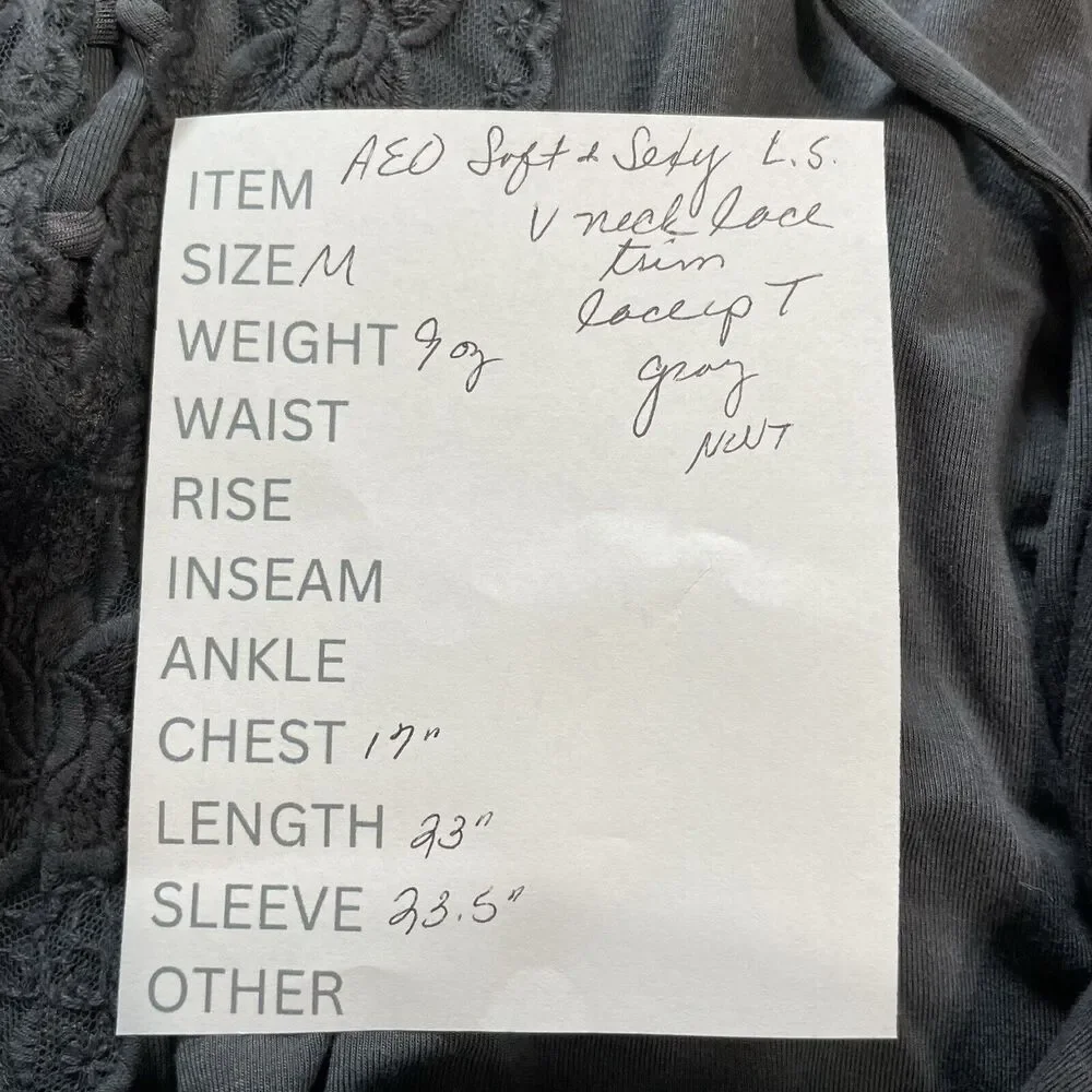 American Eagle Top Women’s M Gray AEO Soft & Sexy Long Sleeve Lace Up Neck NEW - Picture 9 of 9